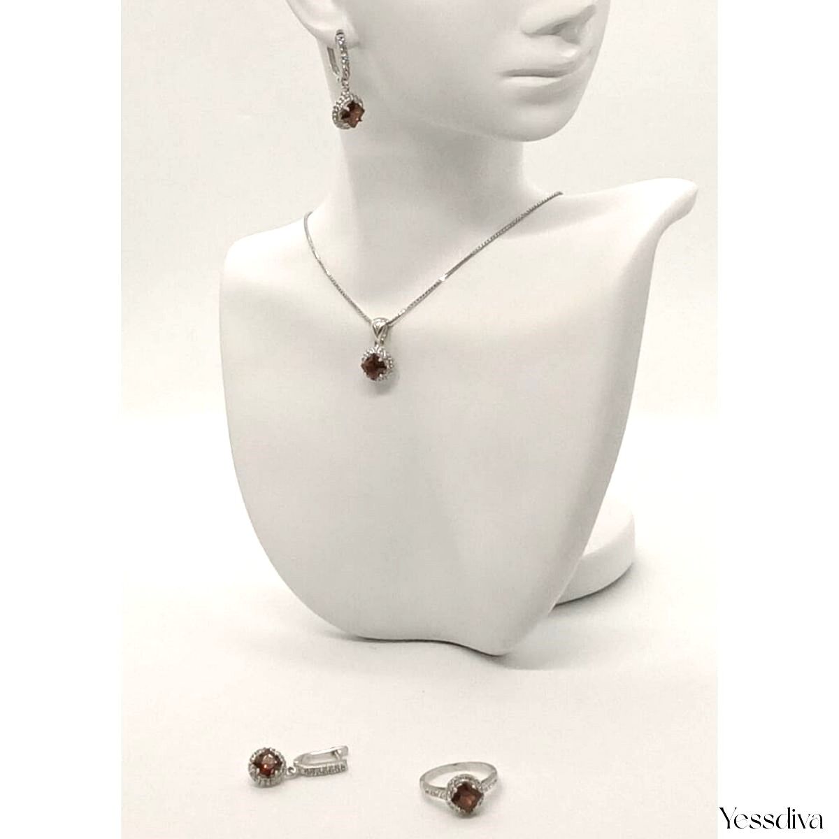 Garnet Taşlı Gümüş Kolye Yüzük Küpe Takım