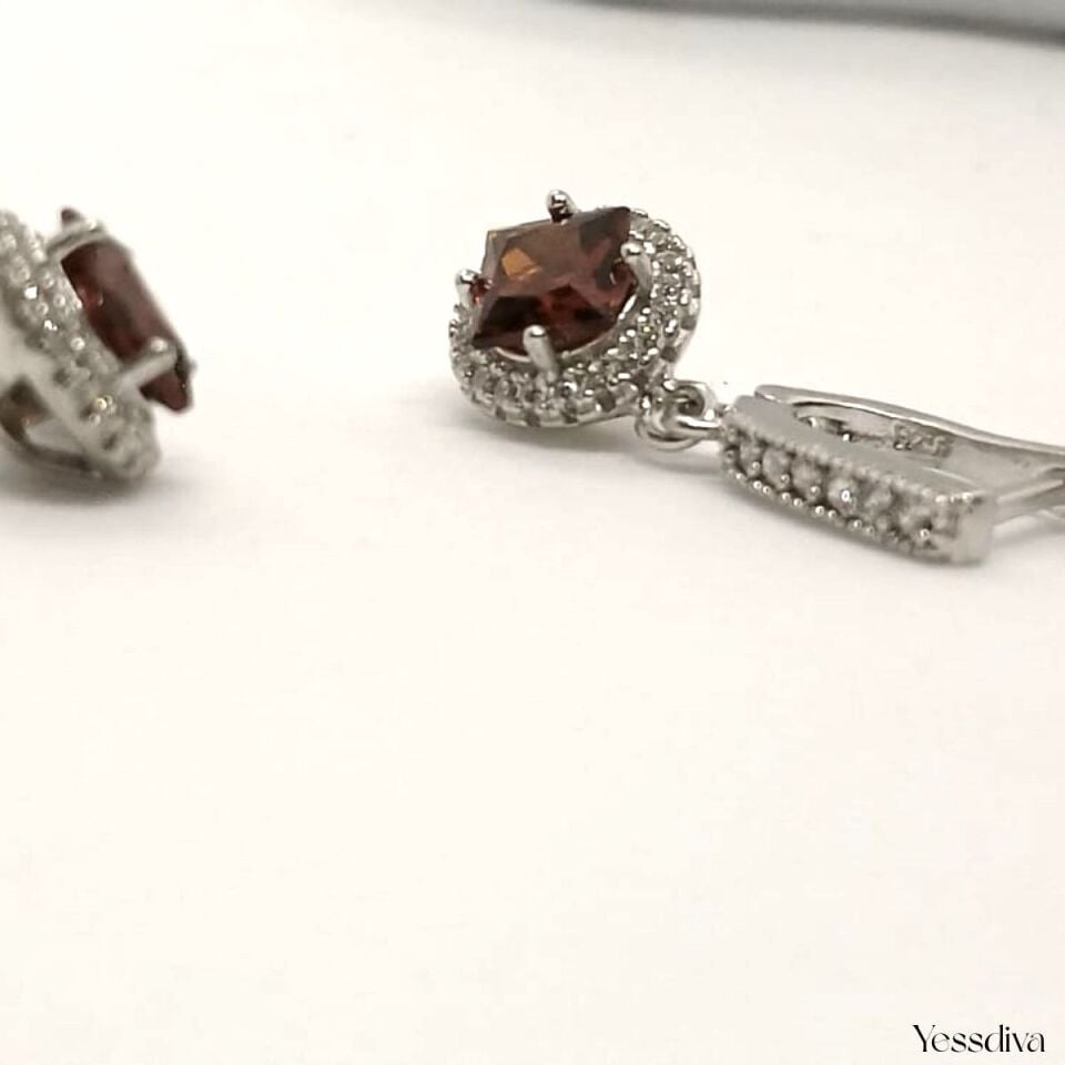 Garnet Taşlı Gümüş Kolye Yüzük Küpe Takım