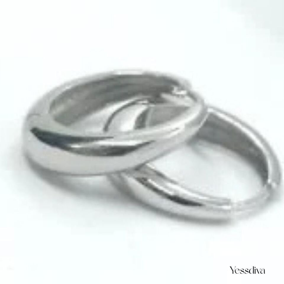 Yuvarlak Bombeli Düz Halka Küpe